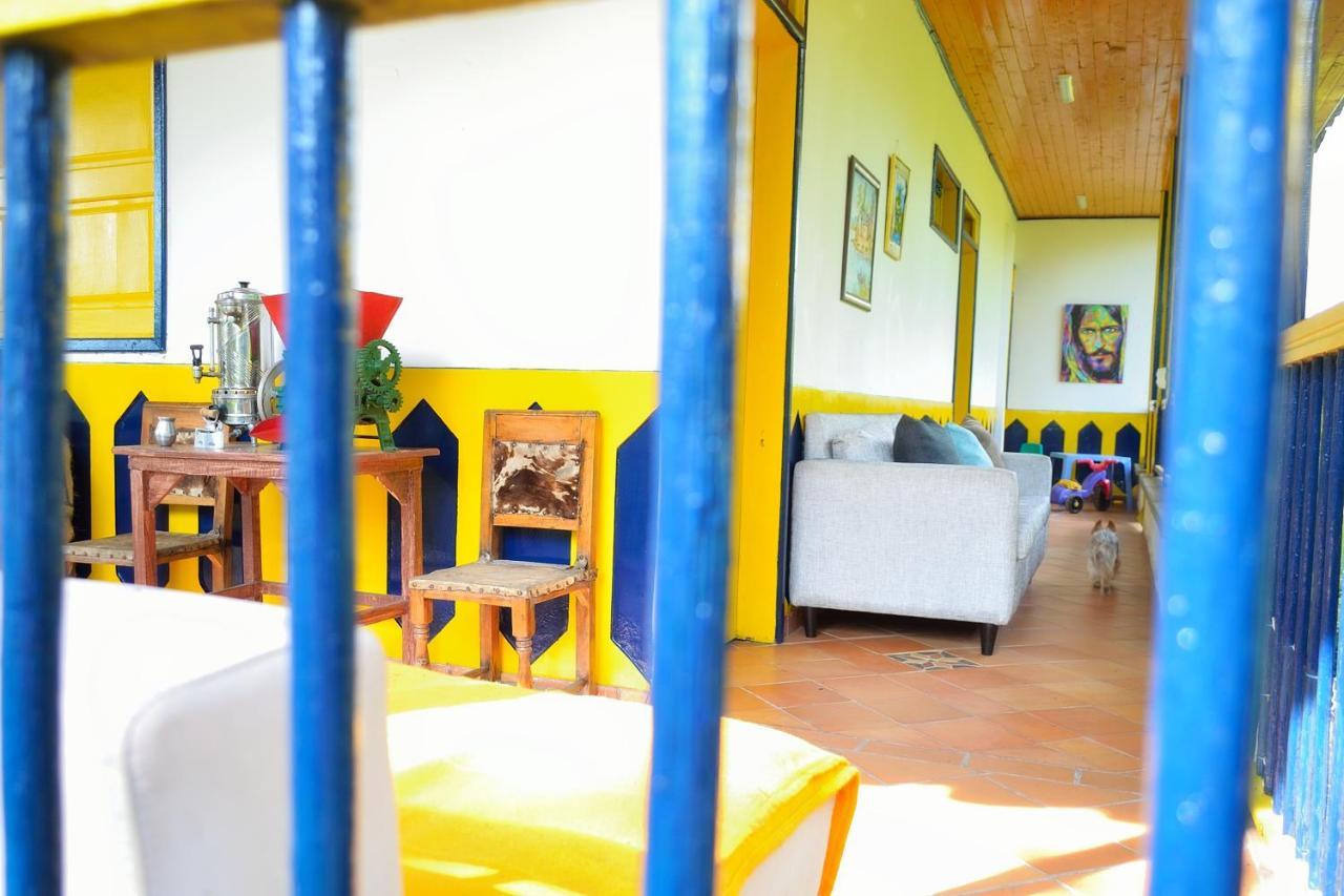 Casa Finca Villa Luz A 800 Mts Del Parque Del Cafe モンテネグロ エクステリア 写真